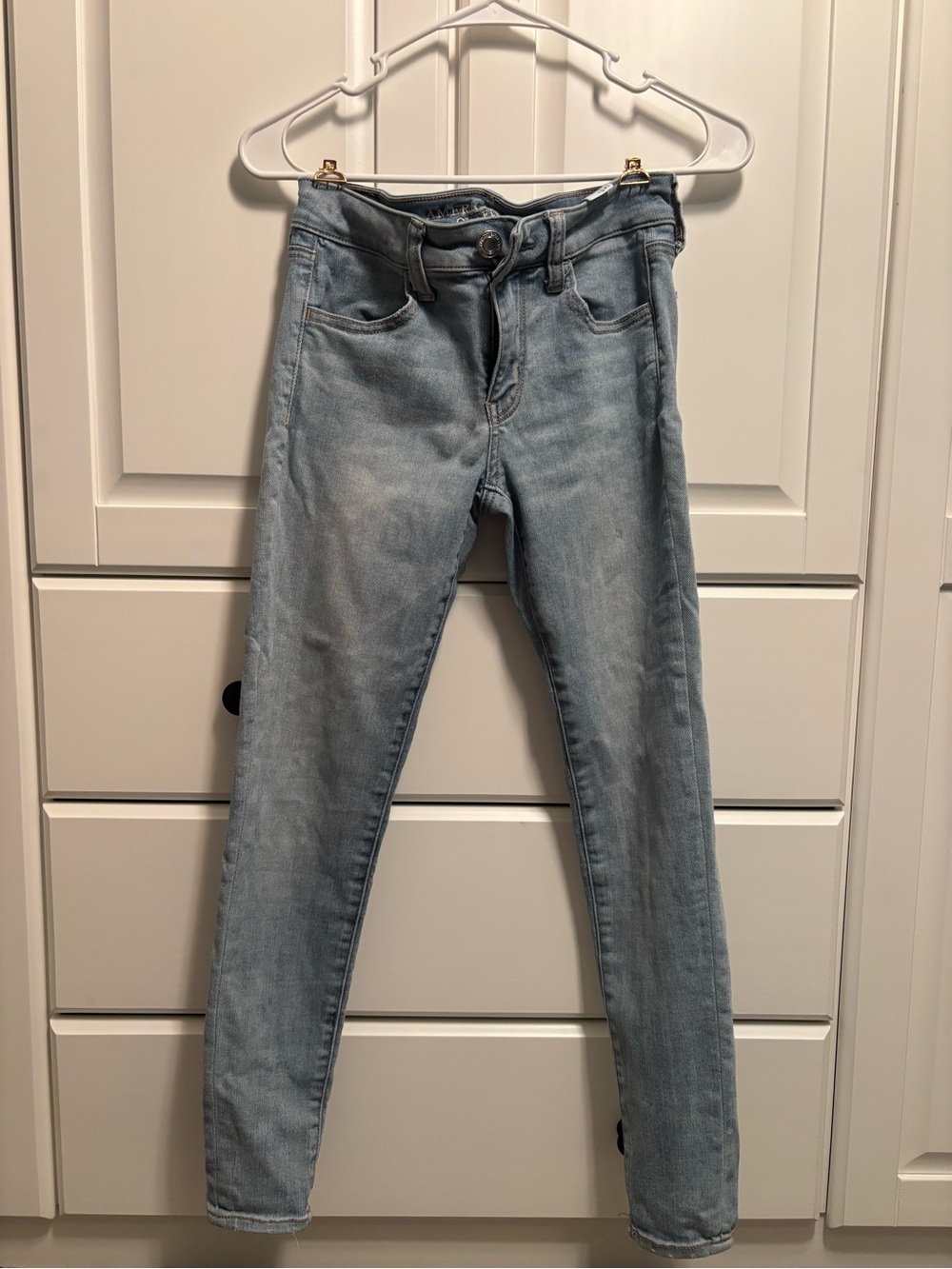 American Eagle Outfitters Light Blue Jegging Jeans. Size 4 short.